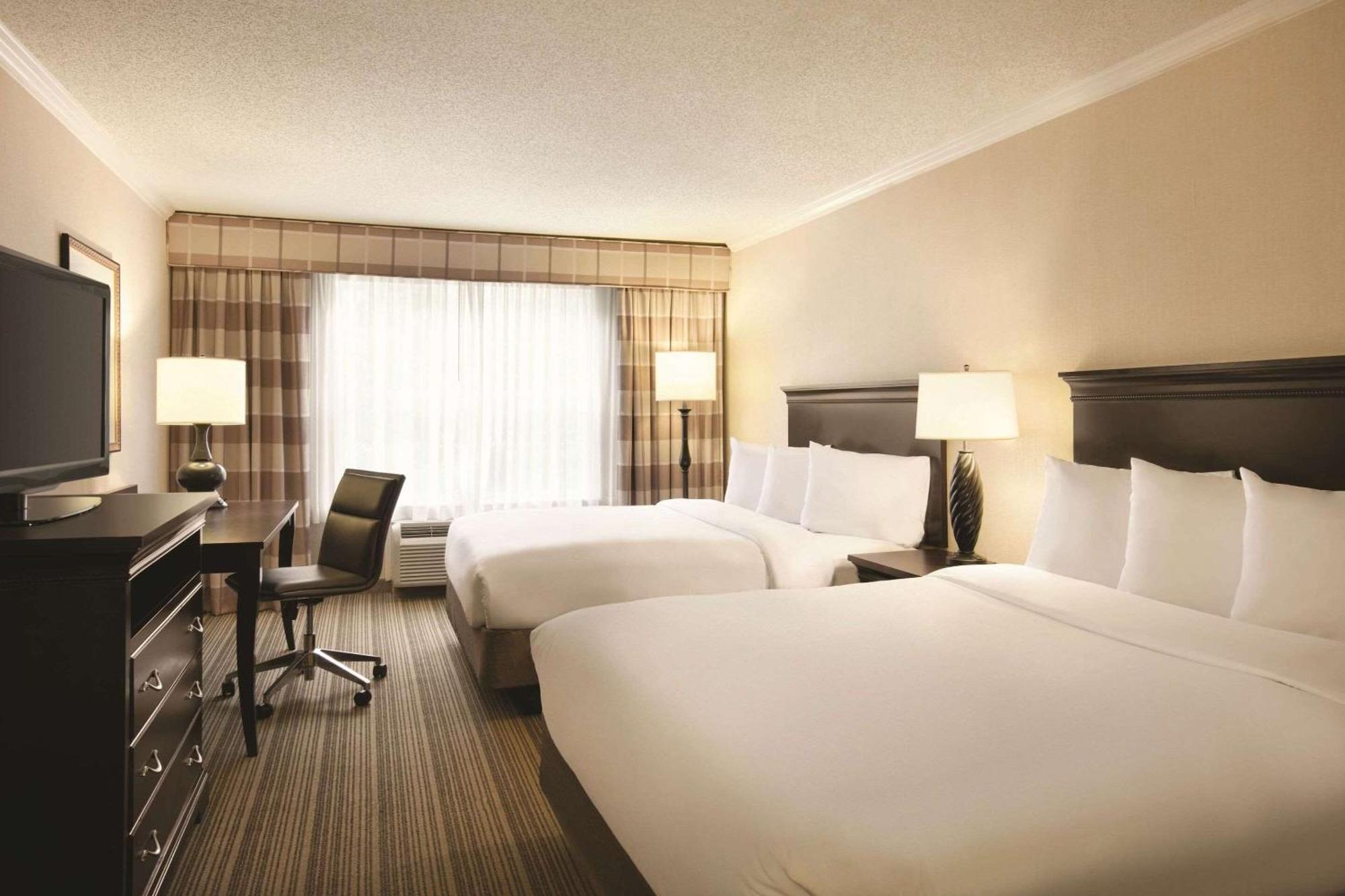 Country Inn & Suites By Radisson, Atlanta Airport North, Ga Hapeville Екстериор снимка