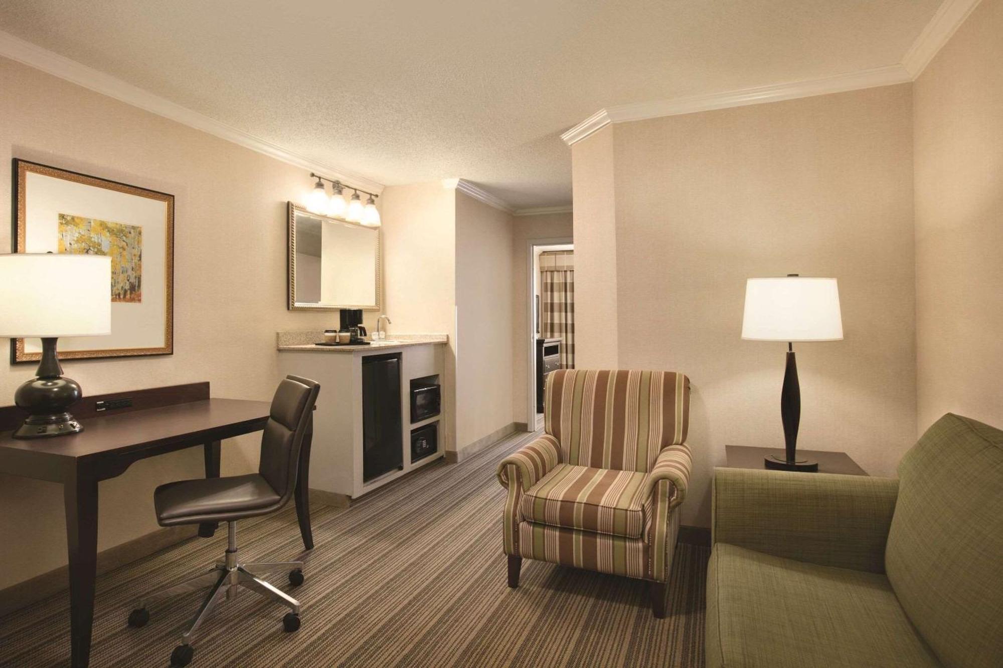 Country Inn & Suites By Radisson, Atlanta Airport North, Ga Hapeville Екстериор снимка